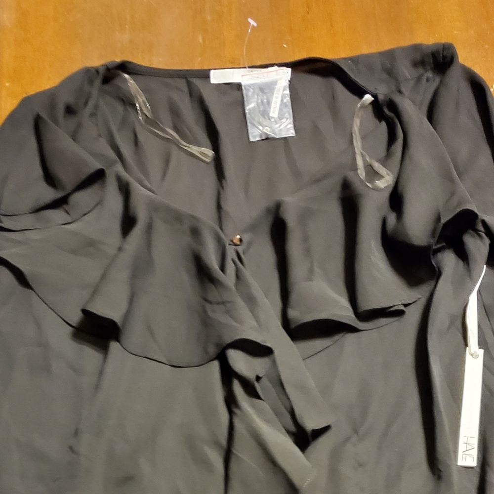 Black Have Ruffle Shirt‎ - Picture 3 of 3